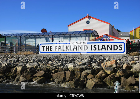 Willkommensschild bei Stanley, Falkland-Inseln Stockfoto