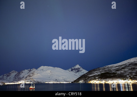 Weiler auf Kvaloya Insel in der Nähe von Tromsø in Nord-Norwegen Polarkreis Stockfoto