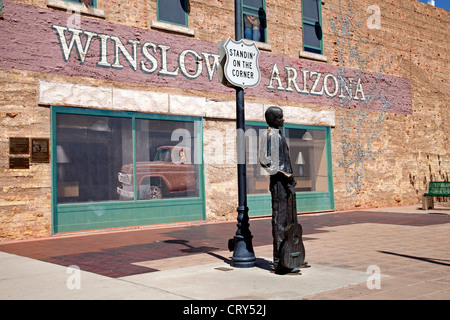 Standin' an der Ecke Park in Winslow Arizona ist eine Hommage an Jackson Browne und Glenn Frey Song "Take it Easy" Stockfoto