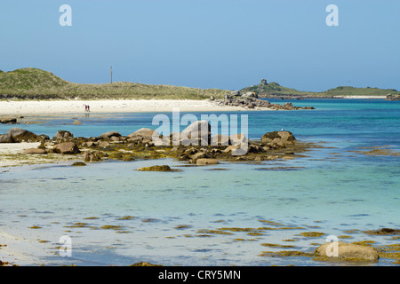 Tresco Isles of Scilly, sandigen Strand seichte Meerwasser, Cornwall UK. Stockfoto