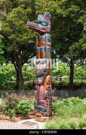 Kwakiutl Totem, Confederation Park, Ottawa Stockfoto