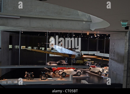 Panoramablick aus dem Mercedes-Museum in Stuttgart Stockfoto