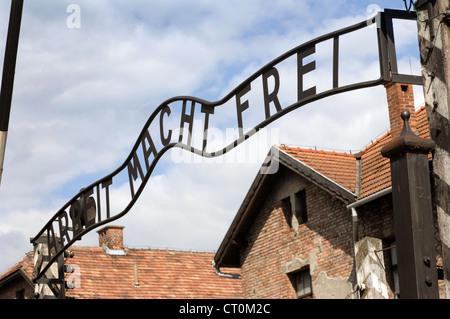 Motto Arbeit Macht Frei Werk macht Auschwitz frei ich Stockfoto