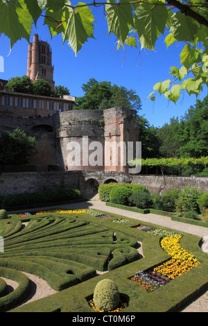 Frankreich, Midi-Pyrénées, Albi, Palais De La Berbie, Jardin Remarquable, Stockfoto