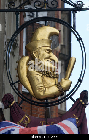 Punch und Judy Gastwirtschaft Zeichen Pub in London England Stockfoto