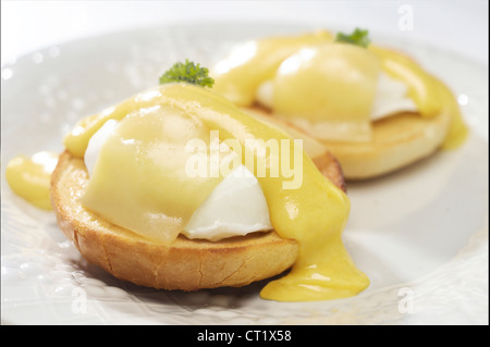 Eggs Benedict. Essen Stockfoto