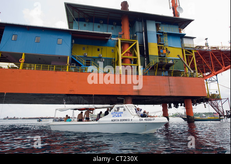 Seadventures Dive-Rig, Mabul Island Dive Center, Sabah, Borneo, Malaysia Stockfoto