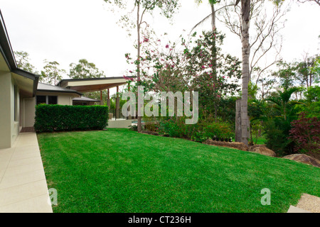 Schöner Garten in stilvolle australischen Heimat Stockfoto