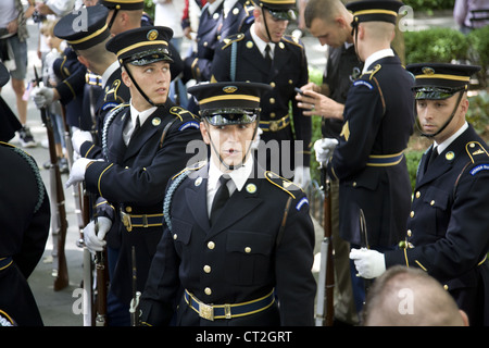 US Army 237.-Jahr-Feier im Bryant Park in New York City. Armee-Ehrengarde. Stockfoto