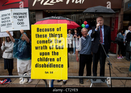 Religiöse Demonstranten Haymarket während World Pride, Gay Pride Stockfoto