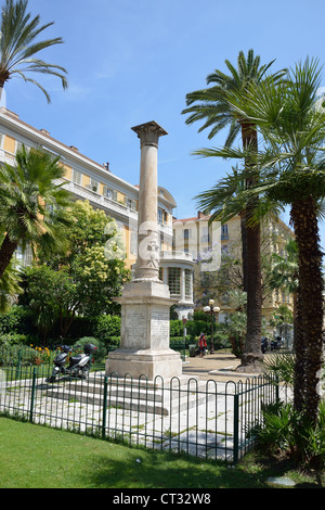 Marmorsäule in Place De La Croix de Marbre, Nizza, Côte d ' Azur, Alpes-Maritimes, Provence-Alpes-Côte d ' Azur, Frankreich Stockfoto