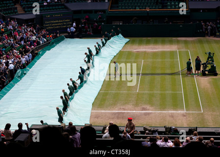 Herren Wimbledon Meisterschaft Finale 2012 Andy Murray Vs deckt auf Roger Federer. Dach über gezogen.  Dritter Satz, eine Reihe alle. Stockfoto