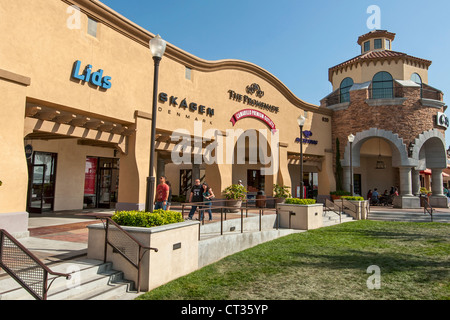 Läden in Camarillo Premium Outlets. Stockfoto