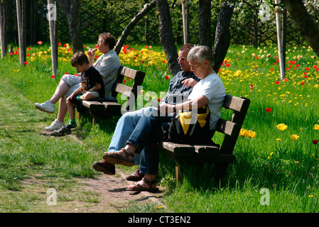 Berlin, Besucher der Britzer Garten Stockfoto