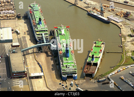 Luftaufnahme des Roll-on Roll-off-Fähren am Rumpf Docks 1991 getroffen Stockfoto