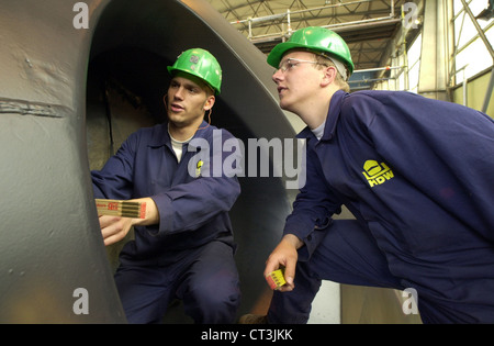 Kiel, Auszubildende bei der HDW-Werft Stockfoto