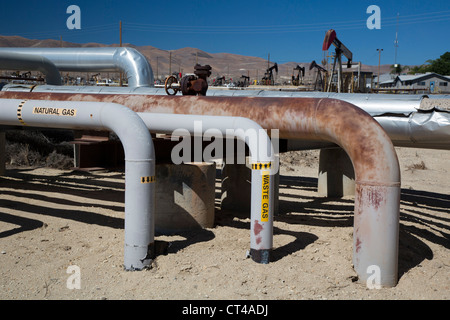 Taft, Kalifornien - Erdgas-Pipeline im Bereich Öl und Gas der südlichen San Joaquin Valley. Stockfoto