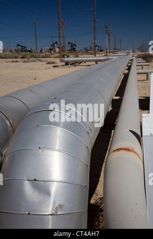 Taft, Kalifornien - Erdgas-Pipeline im Bereich Öl und Gas der südlichen San Joaquin Valley. Stockfoto