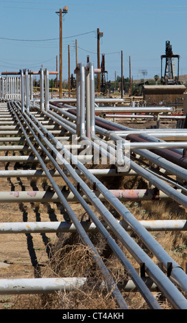 Taft, Kalifornien - Erdgas-Pipeline im Bereich Öl und Gas der südlichen San Joaquin Valley. Stockfoto