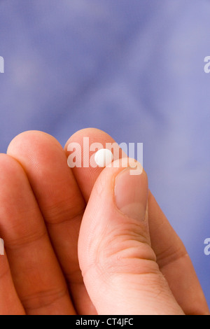 ORALE VERHÜTUNGSMITTEL FÜR MÄNNER Stockfoto