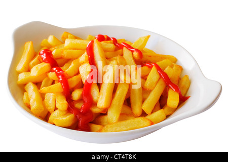Schüssel mit Pommes frites oder Pommes Frites mit Tomatenketchup, isoliert auf weiß und Clipping-Pfad zur Verfügung gestellt. Stockfoto