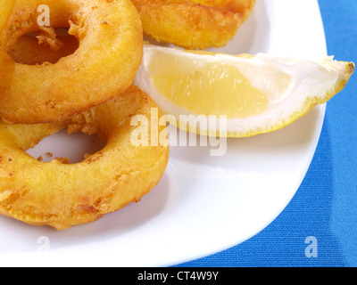 Calamares a la Romana – Fried Calamari Stockfoto