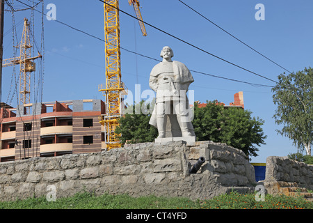 Russland. Mordowien. Saransk Stadt, Yemelyan Pugachev Denkmal Stockfoto