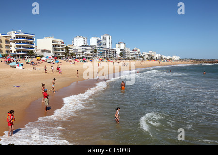 Der Strand von Quarteira, Algarve Portugal Stockfoto