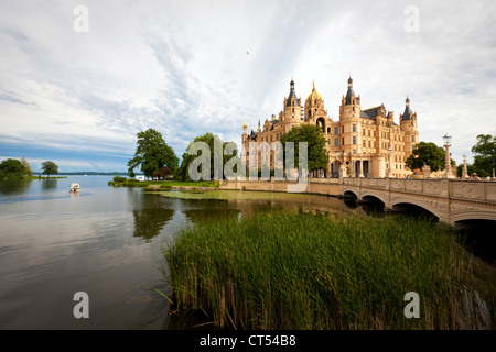 Schweriner Schloss und See Stockfoto