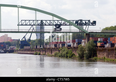 Eisenbahn-Container terminal Rhein Rhein Deutschland Stockfoto