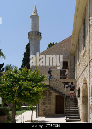 dh Larnaca Fort LARNACA Zypern Larnaka Fort Gebäudewänden mittelalterlichen Heimatmuseum Touristen Stockfoto