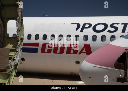 El Mirage, Kalifornien - ein Schrottplatz für Flugzeugteile. Stockfoto