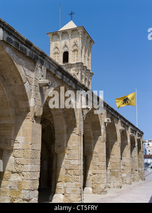 dh Kirche des Heiligen Lazarus LARNACA Zypern St. Lazarus Kirche Larnaka Agios Lazaros Torbogen Belfry Glockenturm Stockfoto