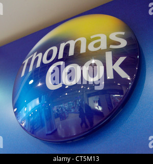 Einen Überblick über die Thomas Cook Reisebüro-Filiale in Aylesbury Stockfoto