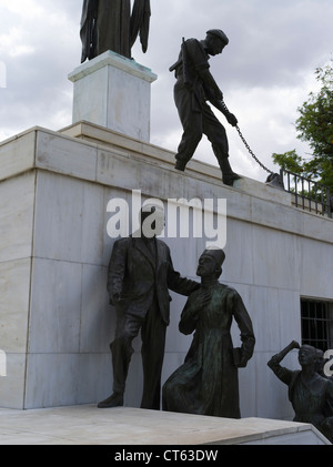 dh Altstadt Süd NICOSIA Zypern Eleftheria Statuen am Freiheitsdenkmal Lefkosia Podocataro Stockfoto