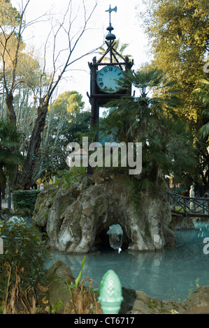 Hydro-Chronometer oder Wasseruhr im wunderschönen Park Villa Borghese, Rom, Italien. Stockfoto