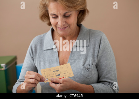 CHOLESTERIN-BEHANDLUNG, ÄLTERE MENSCHEN Stockfoto