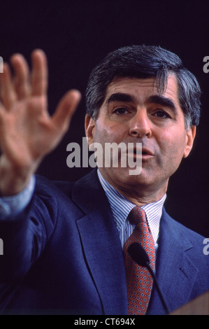 Demokratische Präsidentschaftskandidat Michael Dukakis 1988 sprechen in Palo Alto, CA im Mai 1988 Stockfoto