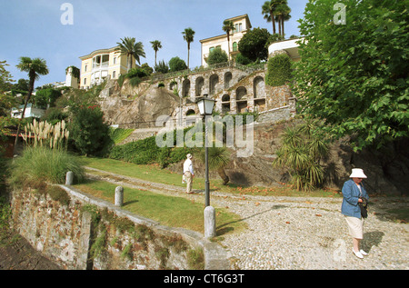 Rentner genießen Sie mediterranes Flair in der Schweiz Stockfoto