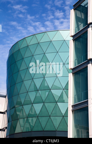 Der Rose Bowl an der Leeds Metropolitan University Leeds West Yorkshire UK Stockfoto