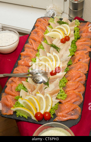 Variationen von Lachs am buffet Stockfoto