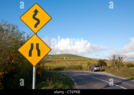 US-Rauten Stil gelb Verkehrszeichen in Irland Stockfoto