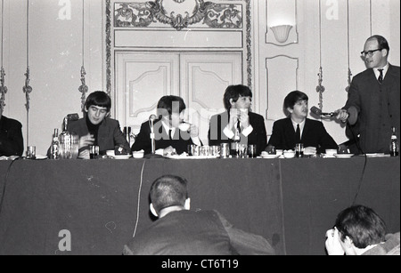 003973 - die Beatles auf einer Pressekonferenz im Februar 1964 in New York Stockfoto