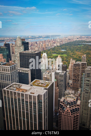 Vereinigte Staaten von Amerika. New York. Manhattan. Blick von der Aussichtsplattform auf das Rockefeller Center. Wolkenkratzer. Zentrale Stockfoto