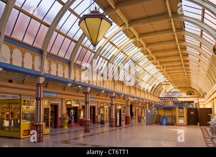 Innere der Wintergärten-Konferenz und Konzert-Halle in Blackpool Lancashire England UK GB EU Europa Stockfoto