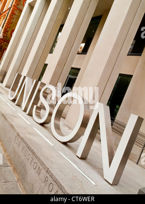 Blechschild außerhalb Hauptsitz der Gewerkschaft Unison in Euston Road in London.  Unison ist die größte Gewerkschaft im Vereinigten Königreich Stockfoto