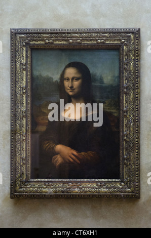 Gemälde im Louvre Museum Titel - Mona Lisa. Künstler Leonardo De Vinci Stockfoto