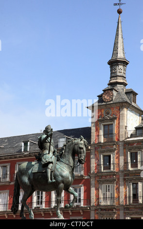 Spanien, Madrid, Plaza Mayor, Felipe III Statue, Stockfoto