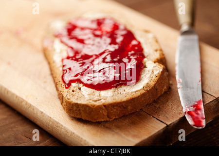 Marmelade auf Brot Stockfoto