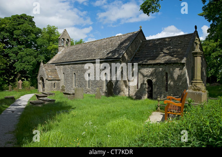 Außenansicht der St Mary's Church im Sommer Conistone Village Wharfedale North Yorkshire Dales England Großbritannien Großbritannien Großbritannien Großbritannien Großbritannien Großbritannien Großbritannien Großbritannien Großbritannien Großbritannien Stockfoto